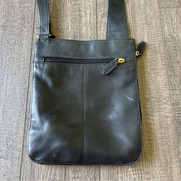 RADLEY LONDON Black leather Crossbody Bag - Picture 2 of 15